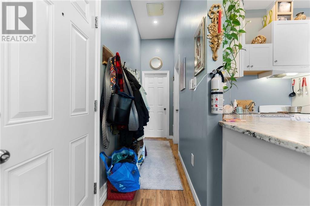 48 Renfrew Street, Pembroke, Ontario  K8A 5R6 - Photo 4 - 1392251