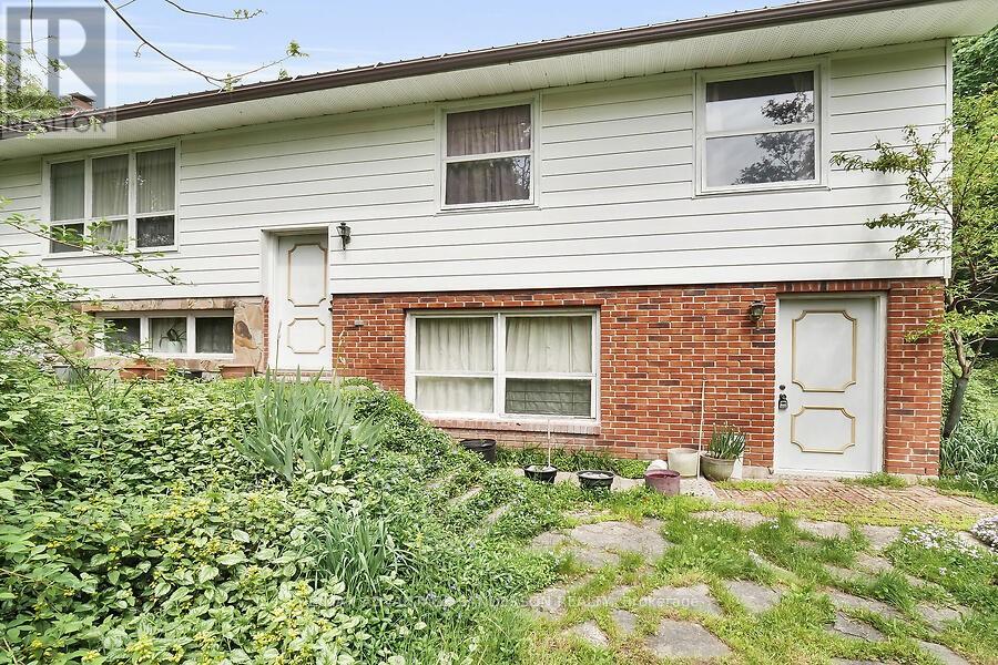 14482 Eight Mile Road, Middlesex Centre, Ontario  N0M 1C0 - Photo 13 - X8340794