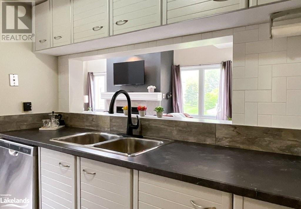 169 Jozo Weider Boulevard Unit# 218, The Blue Mountains, Ontario  L9Y 3Z2 - Photo 28 - 40586425