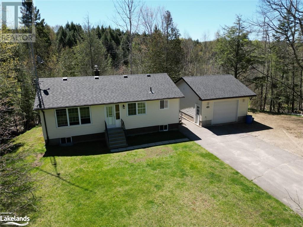 22 MULHOLLAND Drive, haliburton, Ontario