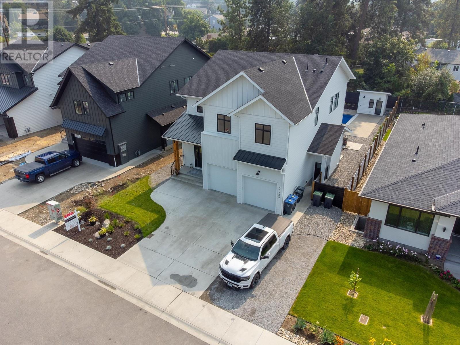 689 Balsam Road Kelowna