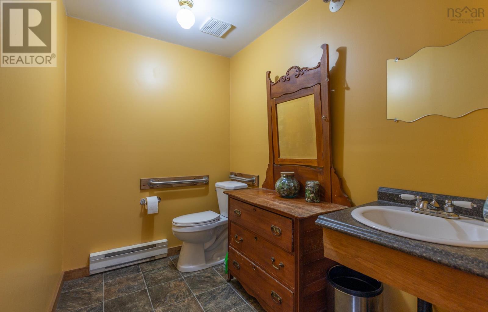 1621 Main Shore Road, Sandford, Nova Scotia  B5K 5K9 - Photo 19 - 202405680