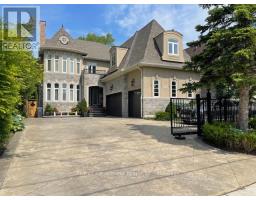 729 QUEENSWAY W, mississauga, Ontario