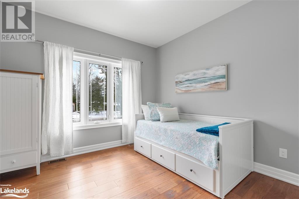 32 Pinecone Avenue, Tiny, Ontario  L9M 0J2 - Photo 24 - 40587612