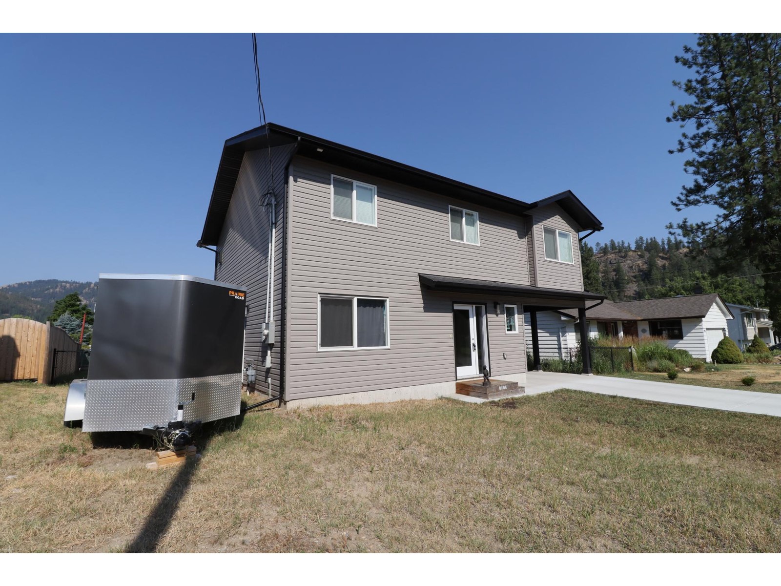 7873 18th Street, Grand Forks, British Columbia  V0H 1H2 - Photo 1 - 2476766