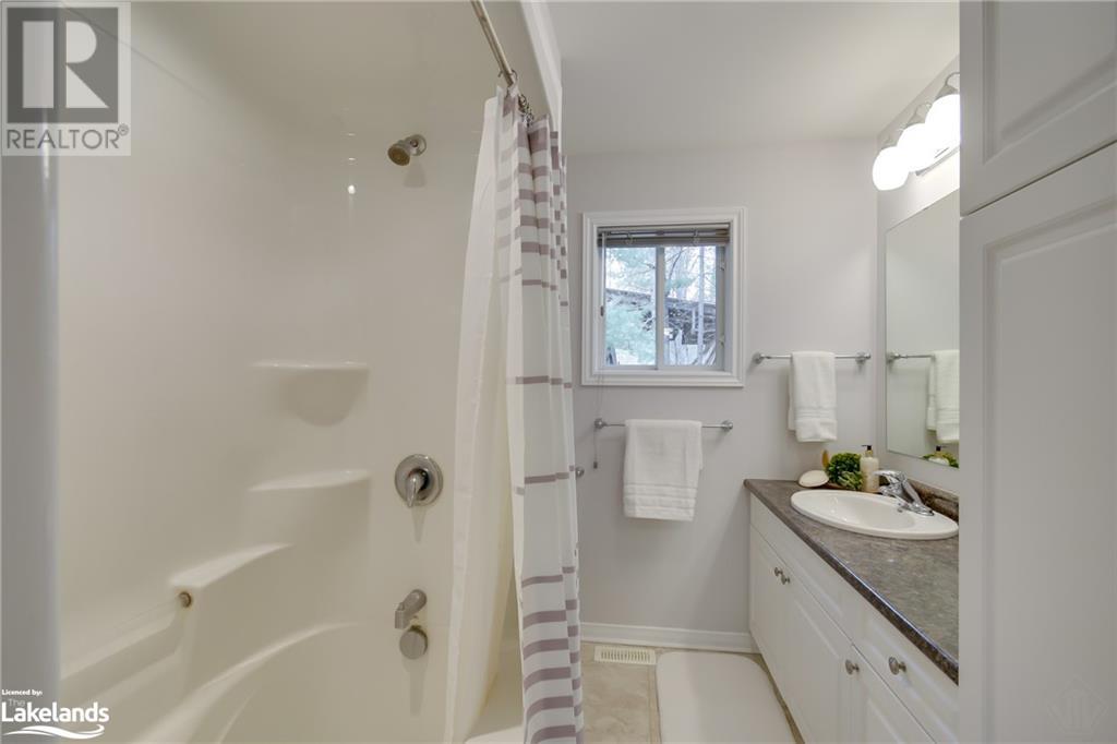 1107 Waseosa Lake Rd, Huntsville, Ontario  P1H 2J4 - Photo 14 - 40587572