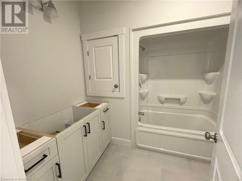 612 26th Avenue, Hanover, Ontario  N4N 3B8 - Photo 12 - 40586233