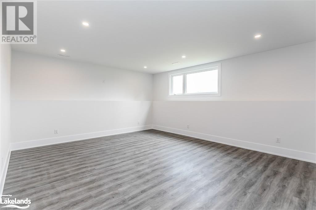 18 Lakeshore Road, Wasaga Beach, Ontario  L9Z 2Y5 - Photo 32 - 40589793
