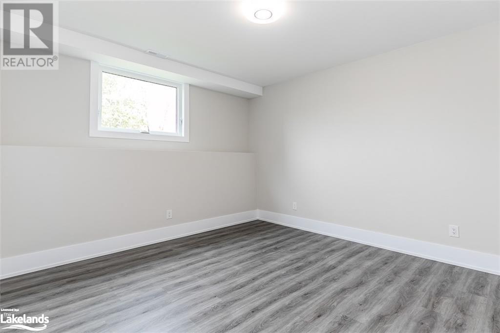 18 Lakeshore Road, Wasaga Beach, Ontario  L9Z 2Y5 - Photo 37 - 40589793