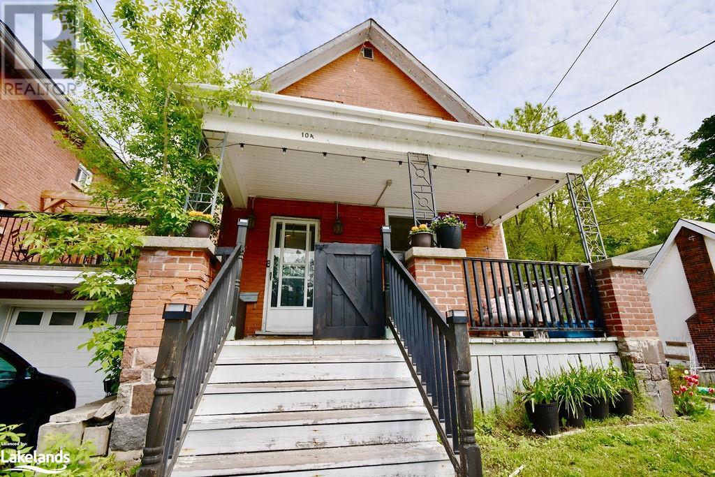 104 Penetang Street, Orillia, Ontario  L3V 3N5 - Photo 2 - 40589984