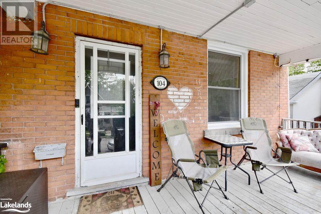 104 Penetang Street, Orillia, Ontario  L3V 3N5 - Photo 5 - 40589984