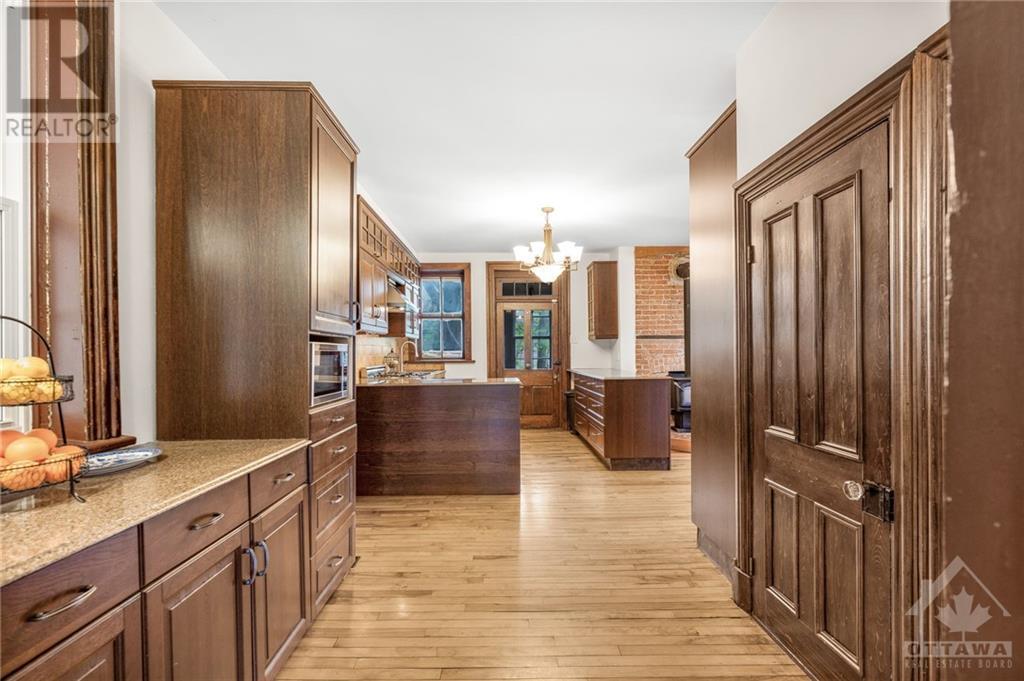 140 High Street, Vankleek Hill, Ontario  K0B 1R0 - Photo 7 - 1390900