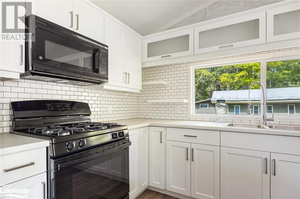 1072 Whites Road Unit# 84, Port Carling, Ontario  P0B 1J0 - Photo 15 - 40590152