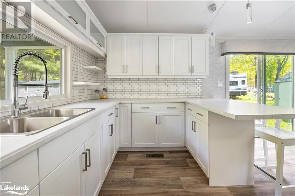 1072 Whites Road Unit# 84, Port Carling, Ontario  P0B 1J0 - Photo 17 - 40590152