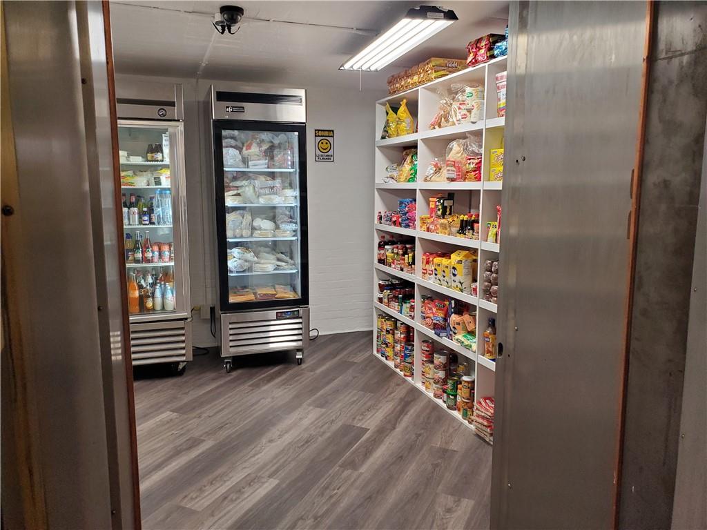 4365 Queen Street, Unit #main, Niagara Falls, Ontario  L2E 2K9 - Photo 3 - H4194264