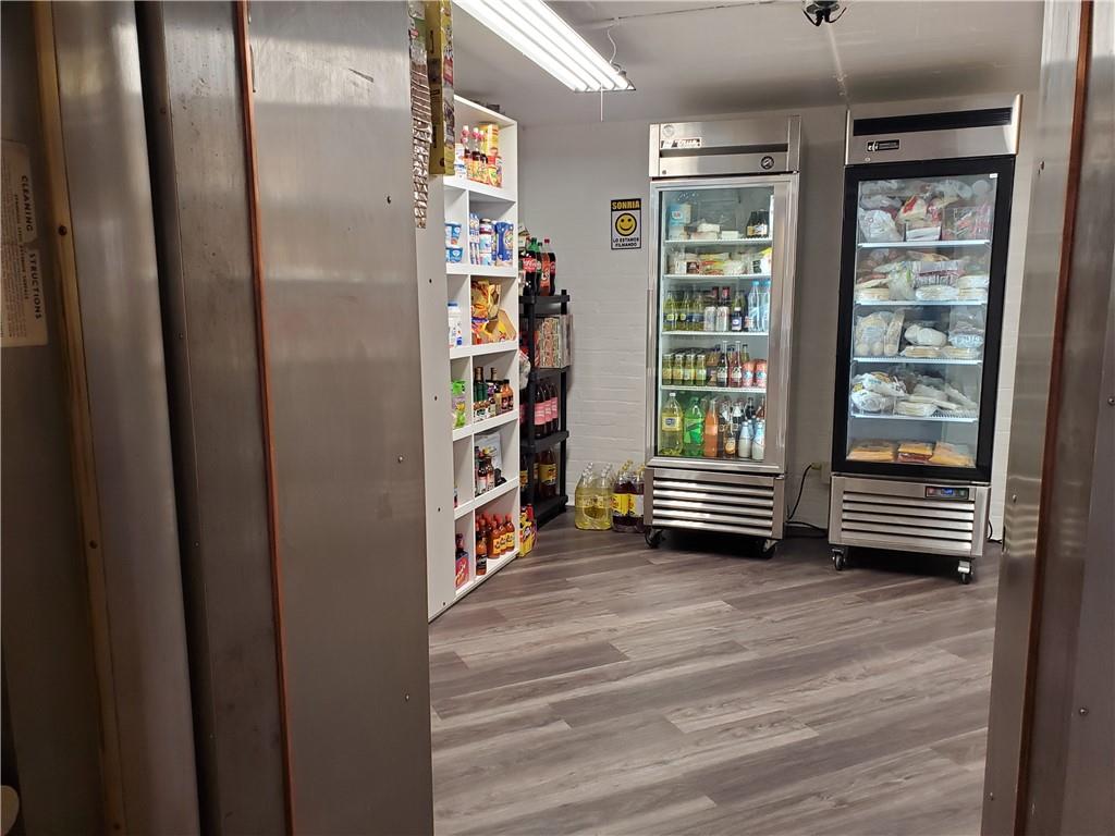 4365 Queen Street, Unit #main, Niagara Falls, Ontario  L2E 2K9 - Photo 4 - H4194264