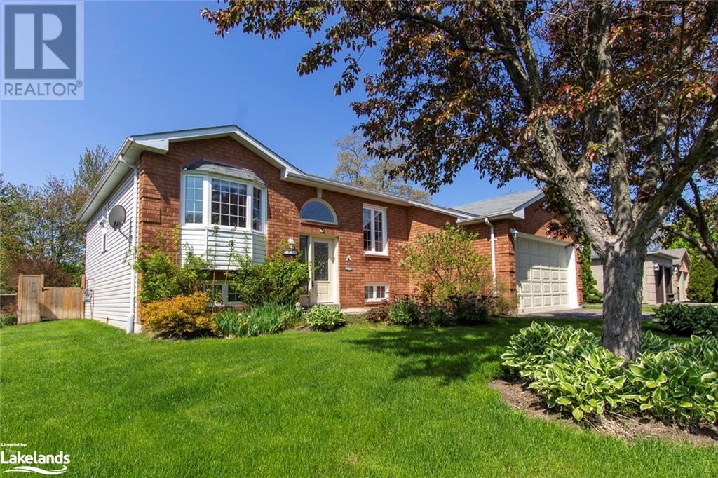 12 Evergreen Crescent, Wasaga Beach, Ontario L9Z 1B6 (26904837