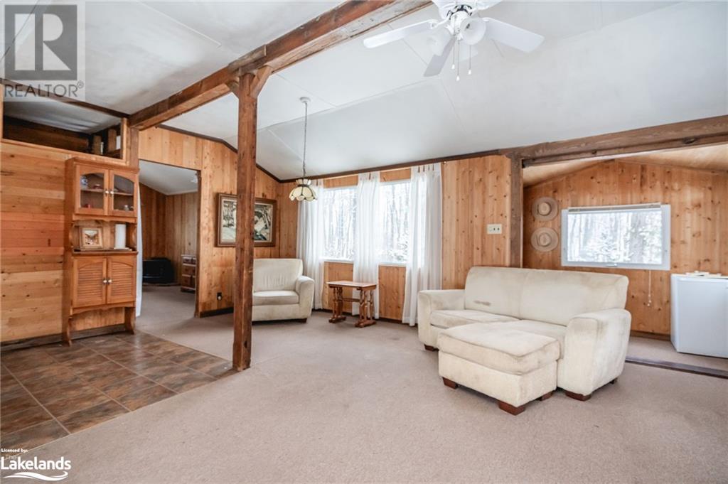 48 Mcarthur Drive, Penetanguishene, Ontario  L9M 1W9 - Photo 4 - 40590461