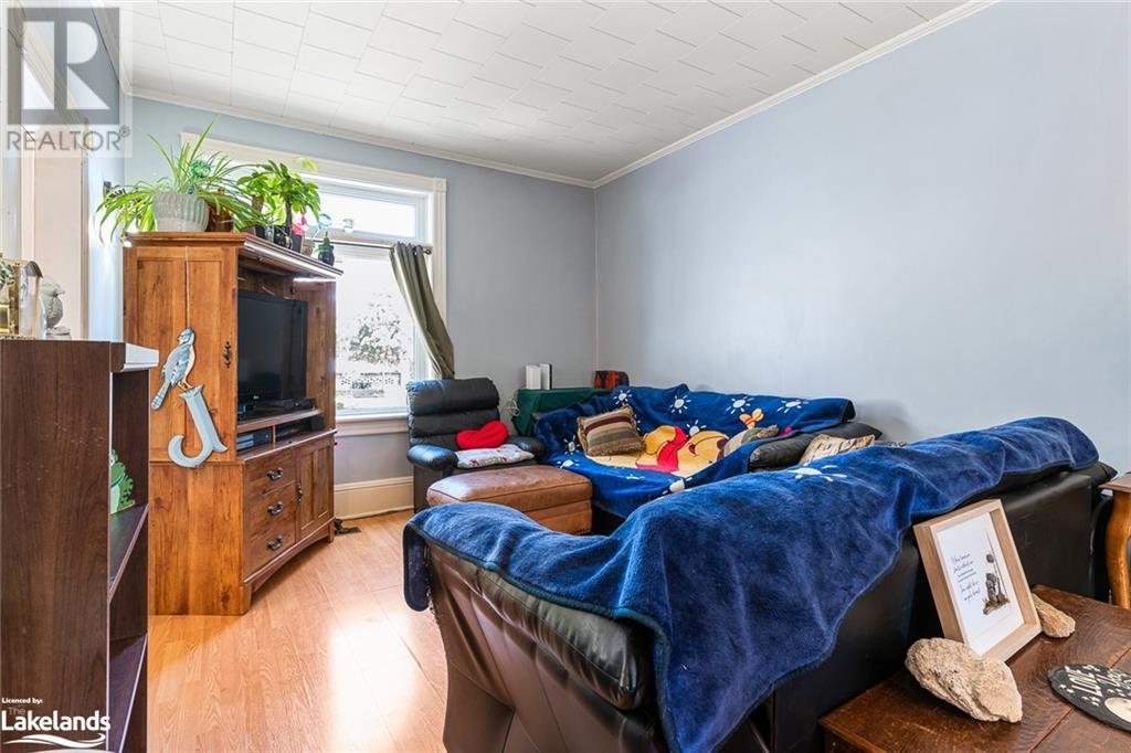 1142 E 4th Avenue, Owen Sound, Ontario  N4K 2P4 - Photo 8 - 40590330