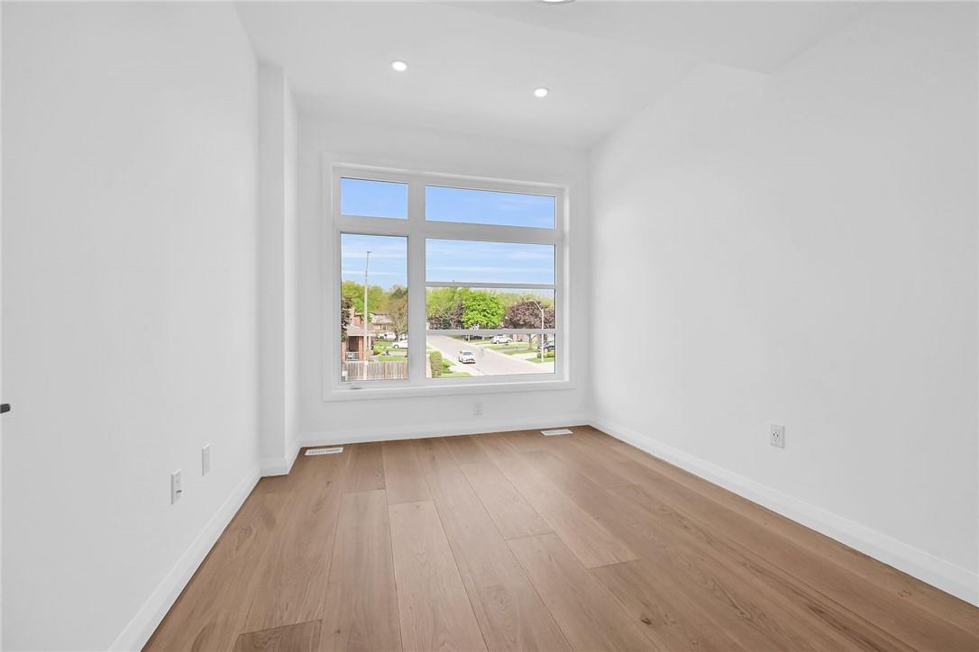 Image of property at 27 Kingfisher Drive