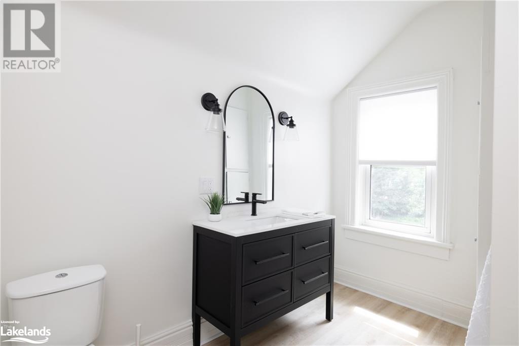 40 Toronto Street S, Markdale, Ontario  N0C 1H0 - Photo 17 - 40589826
