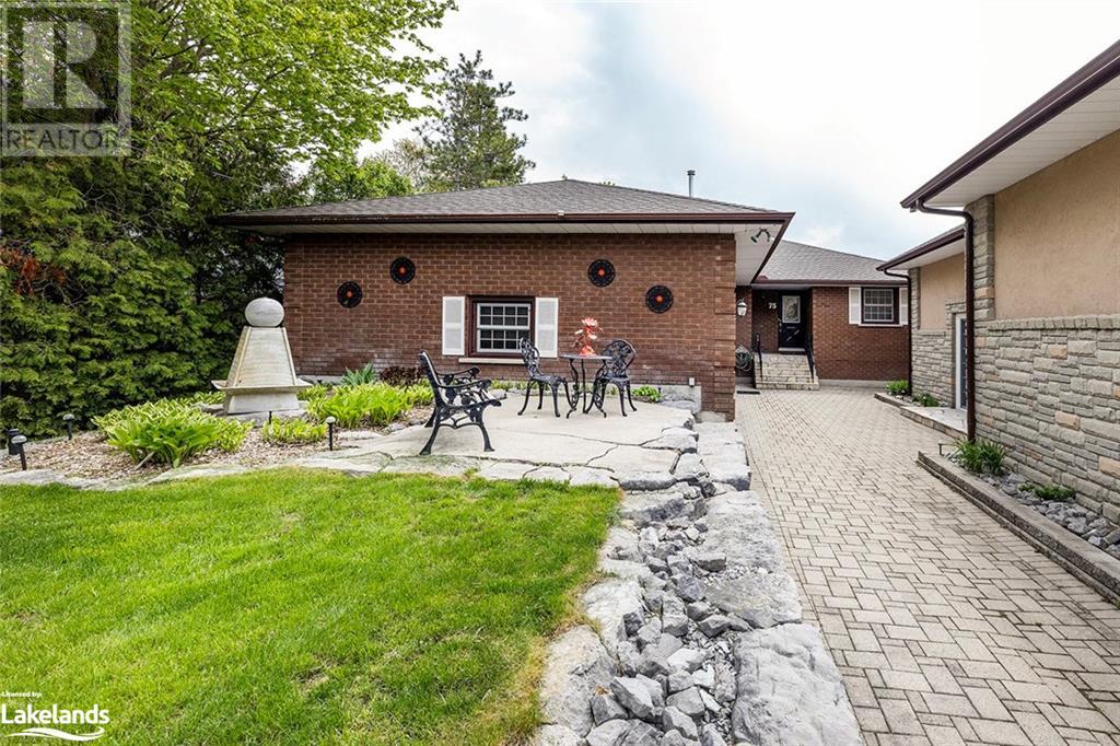 75 Riverside Drive, Bobcaygeon, Ontario  K0M 1A0 - Photo 2 - 40588575