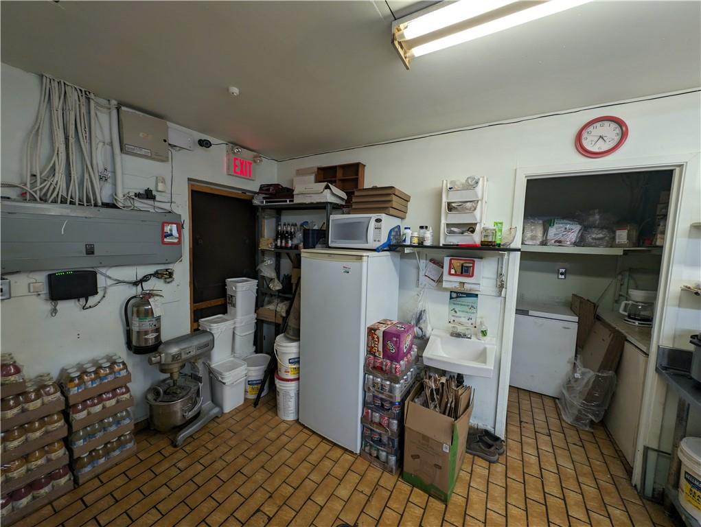 309 Grays Road, Hamilton, Ontario  L8E 1V6 - Photo 19 - H4194278