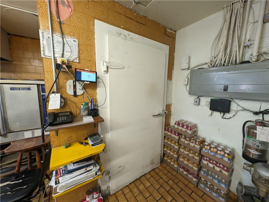 309 Grays Road, Hamilton, Ontario  L8E 1V6 - Photo 22 - H4194278