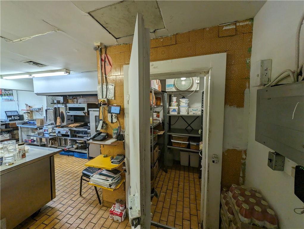 309 Grays Road, Hamilton, Ontario  L8E 1V6 - Photo 23 - H4194278