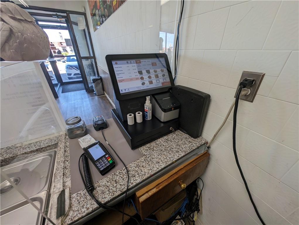 309 Grays Road, Hamilton, Ontario  L8E 1V6 - Photo 27 - H4194278