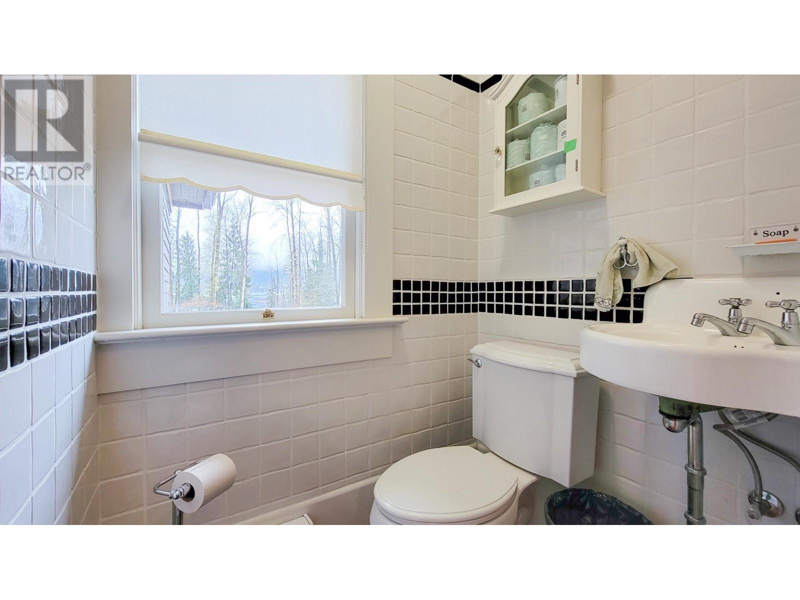 2346 Clarke Street, Port Moody, British Columbia  V3H 1Y8 - Photo 14 - C8060078