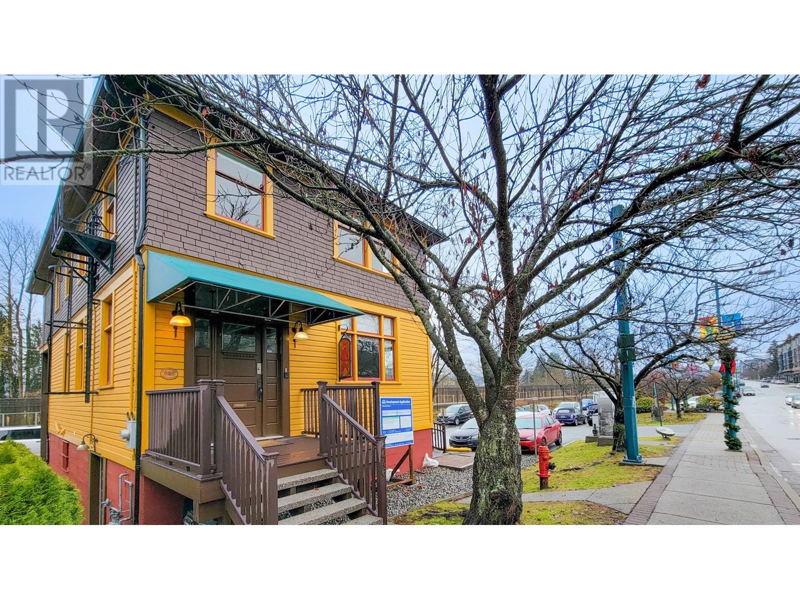 2346 Clarke Street, Port Moody, British Columbia  V3H 1Y8 - Photo 2 - C8060078