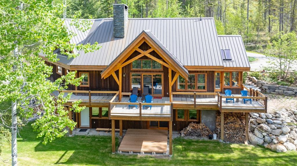 1438 BLACK BEAR DRIVE, golden, British Columbia