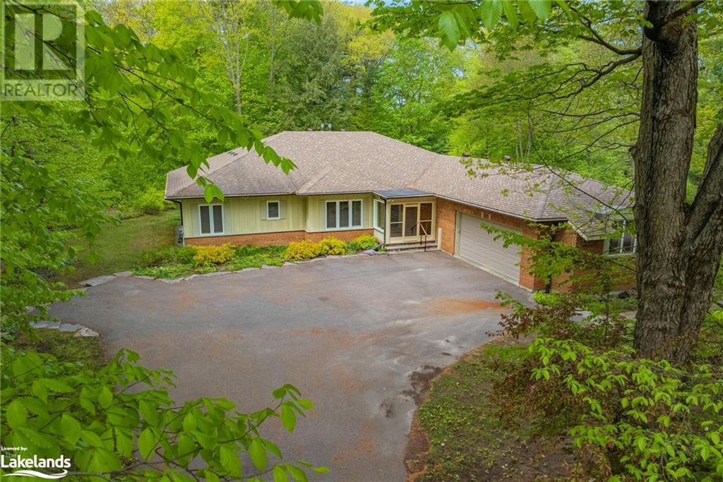 125 Mckenzie Street, Gravenhurst, Ontario  P1P 1A4 - Photo 2 - 40589690