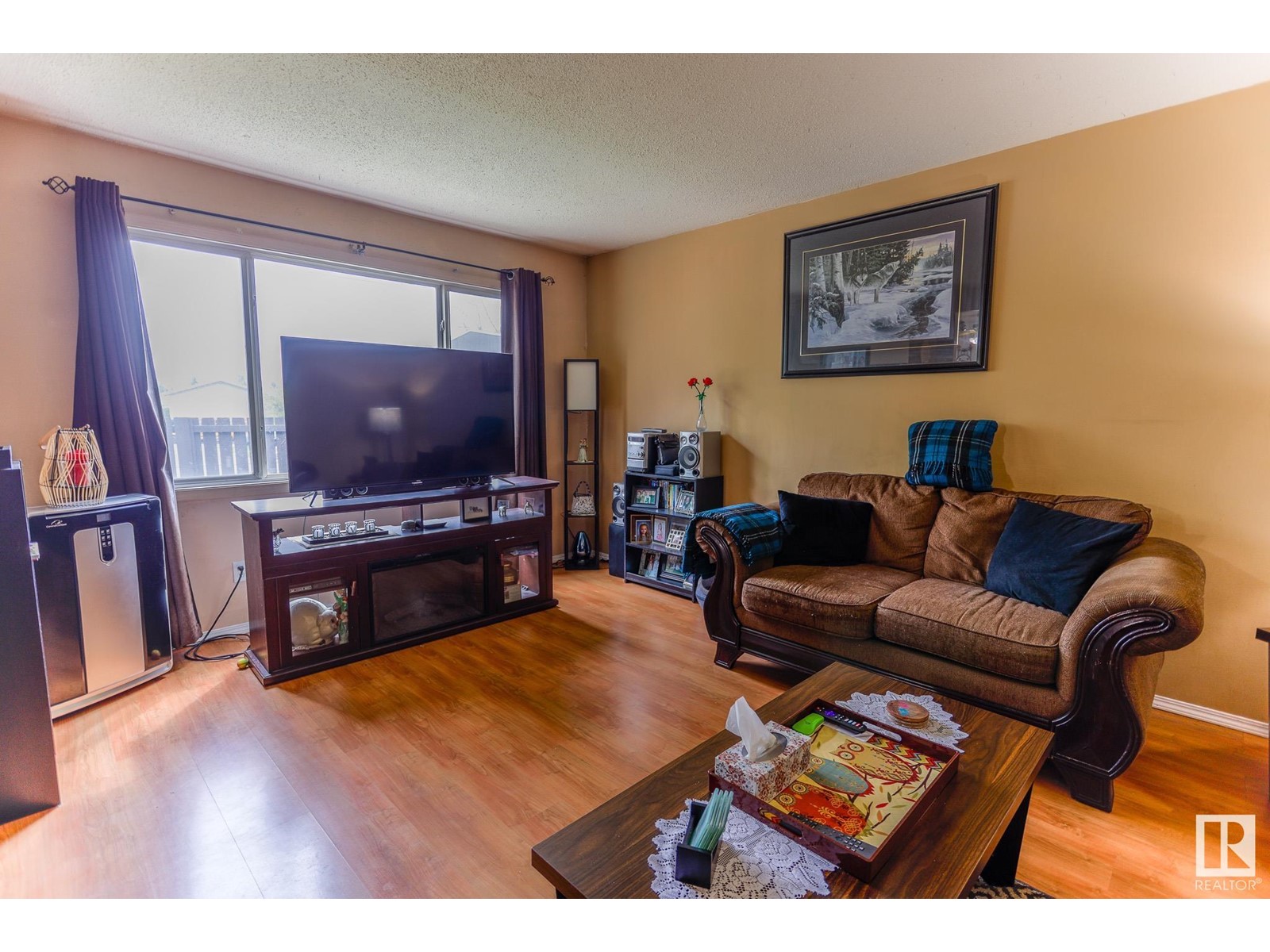 154 Roseland Vg Nw, Edmonton, Alberta  T5E 5R6 - Photo 3 - E4387840