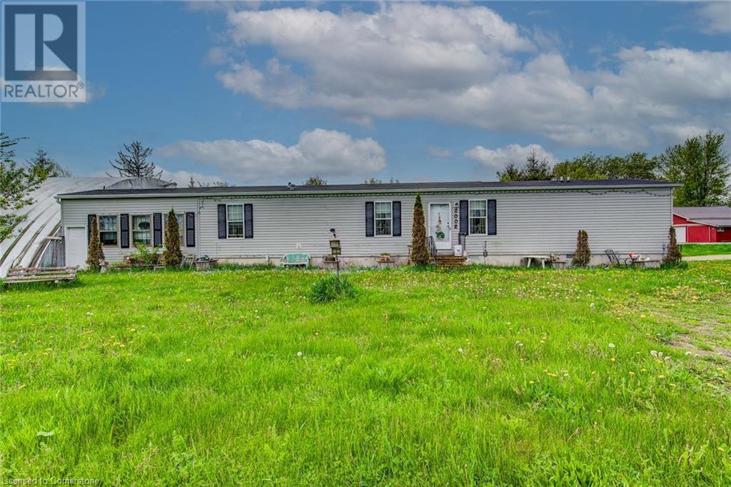 2002 Albert Street N, Gorrie, Ontario  N0G 1X0 - Photo 1 - 40566939