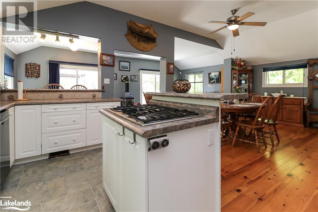 208 Oxbow Park Drive, Wasaga Beach, Ontario  L9Z 2V7 - Photo 10 - 40590785
