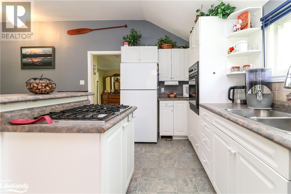 208 Oxbow Park Drive, Wasaga Beach, Ontario  L9Z 2V7 - Photo 8 - 40590785