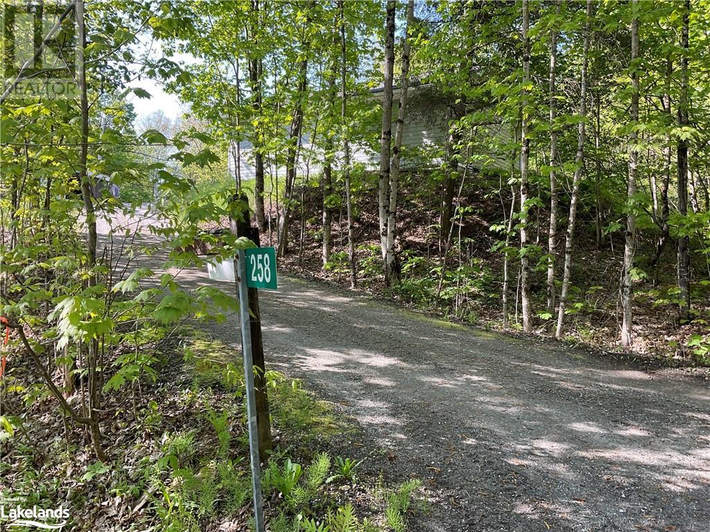 258 Victoria Lane, Arnstein, Ontario  P0H 1A0 - Photo 3 - 40590037