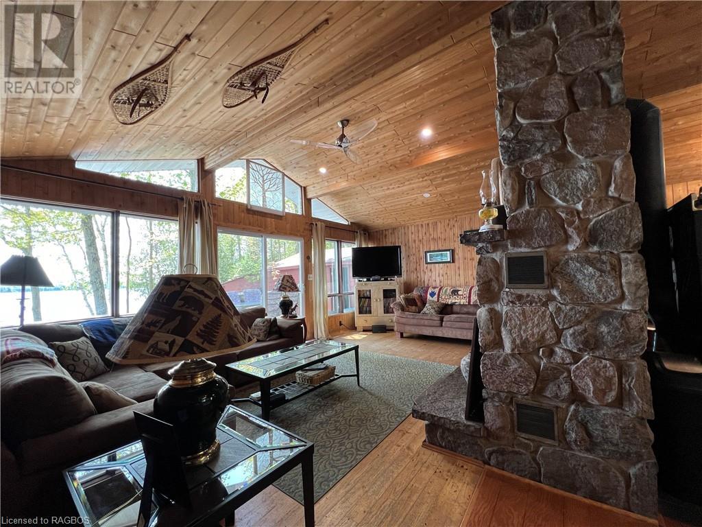 270 Barney's Boulevard, Northern Bruce Peninsula, Ontario  N0H 1Z0 - Photo 6 - 40589923