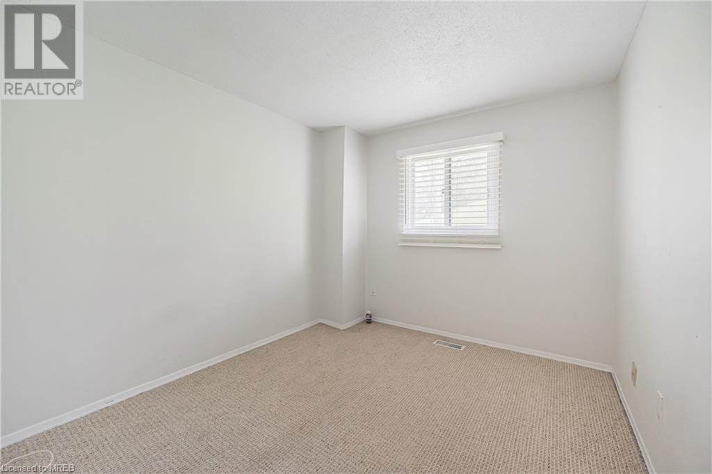 648 Doon Village Road Unit# 5, Kitchener, Ontario  N2P 1A2 - Photo 17 - 40590575