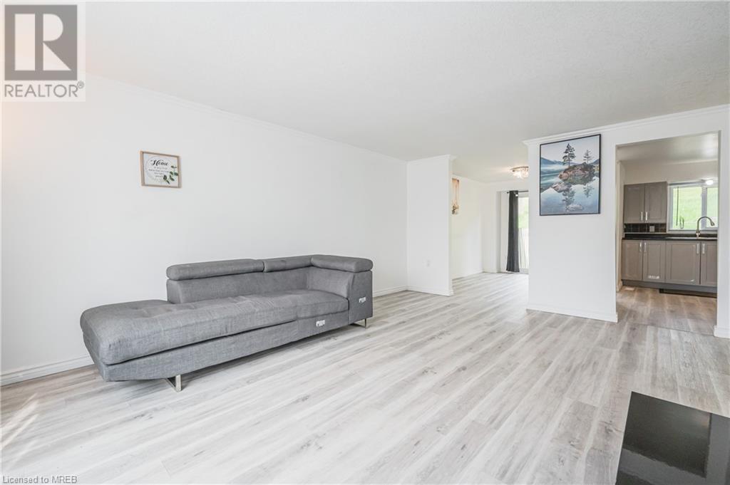 648 Doon Village Road Unit# 5, Kitchener, Ontario  N2P 1A2 - Photo 6 - 40590575