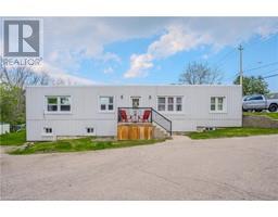 611 LANCASTER Street W