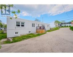 611 LANCASTER Street W