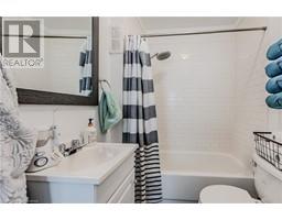 611 LANCASTER Street W