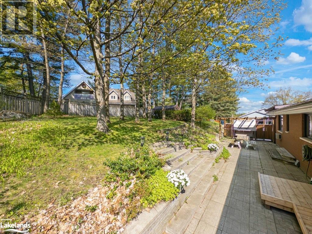 8 Waubeek Street, Parry Sound, Ontario  P2A 2Y6 - Photo 32 - 40589007