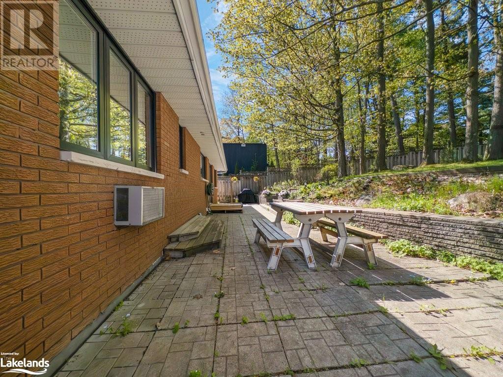 8 Waubeek Street, Parry Sound, Ontario  P2A 2Y6 - Photo 33 - 40589007