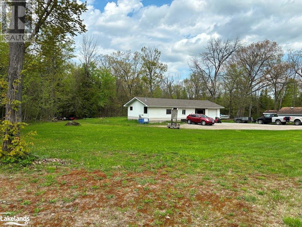 14065 The King's Highway No 12, Waubaushene, Ontario  L0K 2C0 - Photo 6 - 40589633