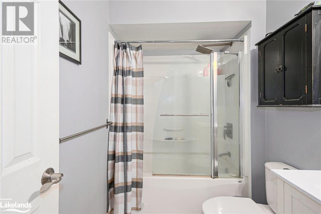 4 Hawthorne Crescent, Barrie, Ontario  L4N 8K1 - Photo 12 - 40590756