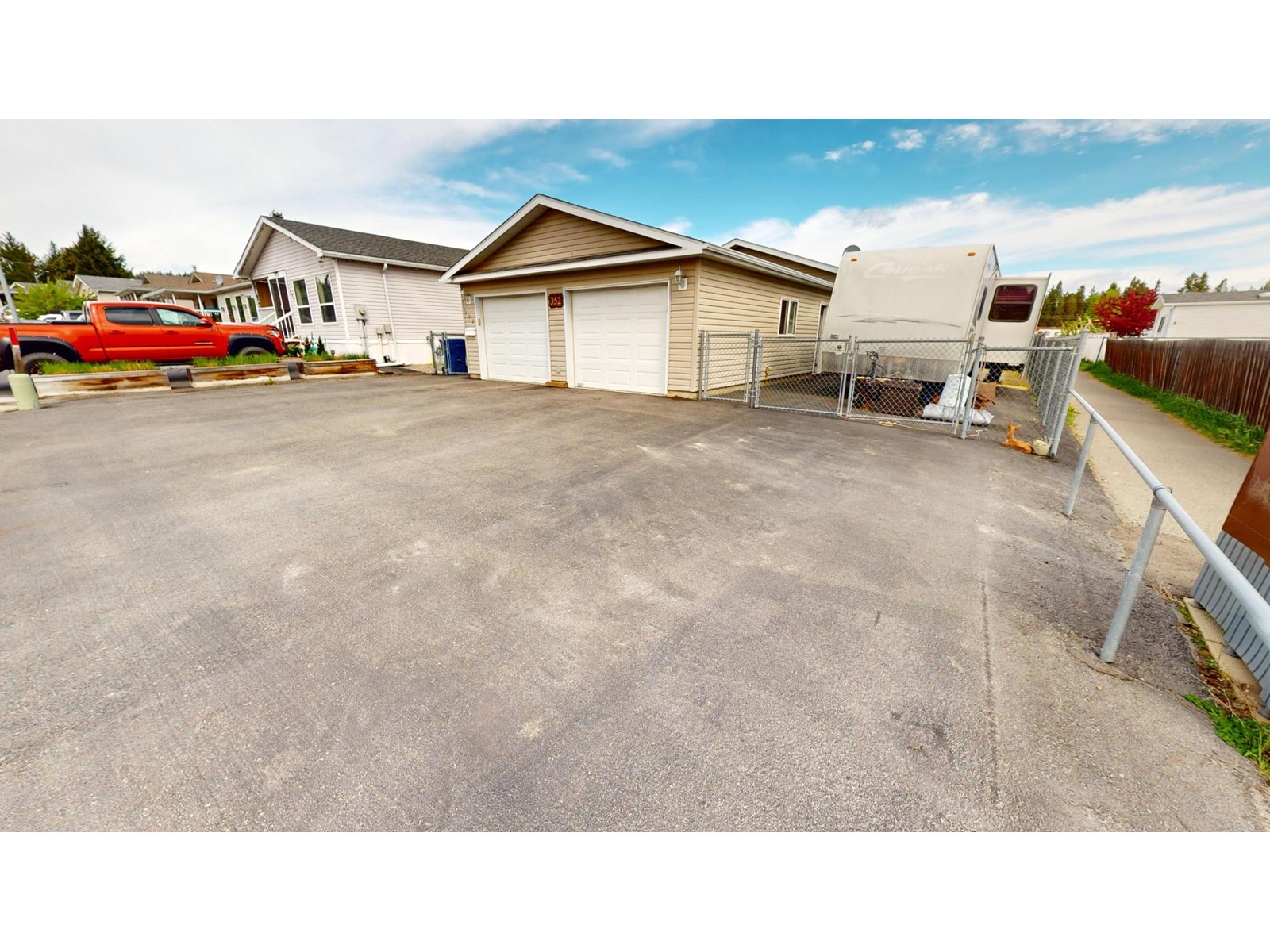 352 Mission Crescent, Cranbrook, British Columbia  V1C 6S5 - Photo 3 - 2477015